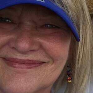 Meet your Posher, Deborah